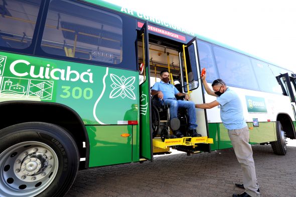 Novos ônibus em Cuiabá