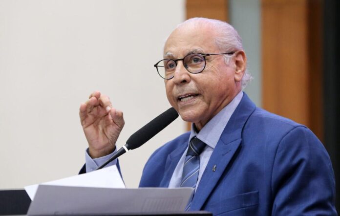 cf6f9a59a529e2f0fad49f67f19a4a7b