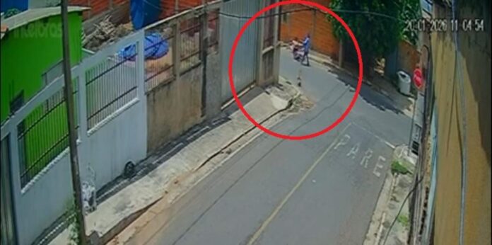 f6682e060cfa76c451a0841f2678b2fd