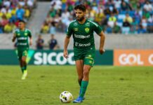 Cuiabá negocia retorno de Pepê e Vitória pede Derik como moeda de troca