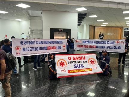 61adfefa809842e970b281798ae5b233