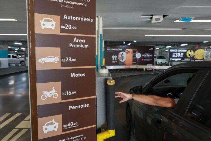 ESTACIONAMENTO