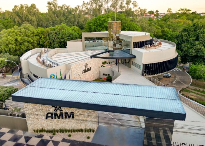 AMM